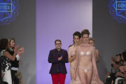 La empresa Confitex, especializada en el diseño de la ropa interior para gente con problemas de vejiga, durante la pasarela de la Semana de la Moda de Nueva Zelanda.-MICHAEL NG