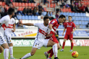 El pichichi numantino Óscar Díaz se quiere sacar la espina ante el Lugo, uno de sus ex equipos, del penalti marrado frente a Osasuna.-Diego Mayor