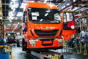 Fábrica de camiones de Iveco, una de las marcas afectadas por multa de Bruselas.-