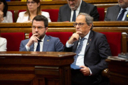 Pere Aragonès y Quim Torra, en el Parlament.-EUROPA PRESS