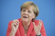 La canciller alemana Angela Merkel durante la rueda de prensa anual que ofrece para informar sobre asuntos de política nacional e internacional en Berlín este lunes.-Foto: EFE