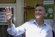 Macri, candidato presidencial por Cambiemos, tras votar en Buenos Aires, este domingo.-AFP / JUAN MABROMATA