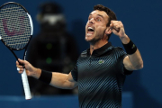 Roberto Bautista, exultante tras derrotar a Djokovic-AFP