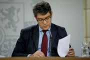 El ministro de Energía, Álvaro Nadal, ayer en la Moncloa.-JOSÉ LUIS ROCA
