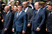Abucheos al primer ministro francés de Interior, Manuel Valls, a su llegada a Niza.-YOUTUBE