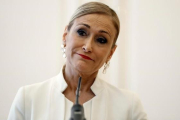 Cristina Cifuentes, durante la rueda de prensa en la que anunció su dimisión.-EFE / EMILIO NARANJO