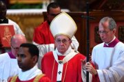 El Papa, durante una misa en el Vaticano, el pasado viernes.-/ AFP / ALBERTO PIZZOLI