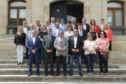 Foto de familia de los diputados salientes.-L.A.T.