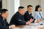 Kim Jong-un en una rueda de prensa luego de su encuentro con Vladimir Putin.-REUTERS