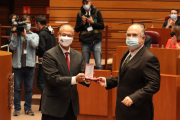 El procurador soriano Isaac Izquierdo toma posesión de su cargo. HDS