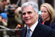 El canciller austríaco, Werner Faymann, llega a Bruselas, este jueves.-AFP / EMMANUEL DUNAND