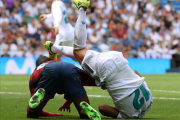 Momento en el que Marcelo golpea a Lerma en el encuentro del sábado ante el Levante-EFE / KIKO HUESCA