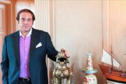 Daren Metropoulos, el nuevo dueño de la mansión Playboy.-