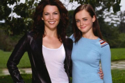 Laura Graham y Alexis Bledel, en 'Las chicas Gilmore'.-ARCHIVO