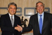 Luca de Meo y Juan Rosell, en la CEOE.-EL PERIÓDICO