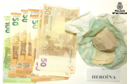 Heroína y dinero incautados por la Policía Nacional en Soria. HDS