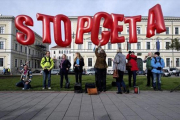 Contrarios al CETA se manifiestan contra el acuerdo.-EFE / SVEN HOPPE
