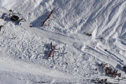 Avalancha de 'nieve en la estación de esquí de Tignes, en los Alpes franceses.-SYLVAIN MUSCIO