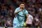 Messi festeja su gol en San Mamés.-EFE