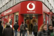 Una de las sucursales de Vodafone más importantes del mundo se encuentra en el centro de la ciudad de Londres.-SANG TAN