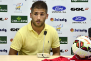 Álex Arias en el verde de Los Pajaritos. / ÁLVARO MARTÍNEZ-