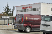 Imagen Entrada de la empresa funeraria al hospital - Valentin Guisande