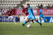 Carrillo en una jugada en el partido del sábado en Murcia. ÁREA 11