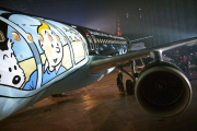 Avión de Brussels Airlines inspirado en las aventuras de Tintín.-EFE