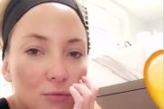 Kate Hudson, maquillada por su hijo de cinco años.-INSTAGRAM