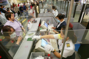 El departamento de Seguridad Nacional señaló que el aeropuerto filipino sirve como último punto de salida de vuelos con destino a EEUU.-AP