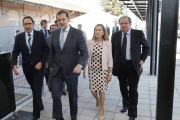 El presidente del gobierno,Mariano Rajoy junto al alcalde de Palencia, Alfonso Polanco, la ministra de Fomento, Ana Pastor y el presidente de la Junta, Juan Vicente Herrera,en la estación de Palencia en la inauguración de la línea de tren de alta velocida-Ical