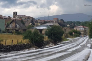 La granizada sorprendió a los vecinos de Covaleda.-Ch.A.