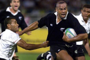 La estrella Jonah Lomu, durante un encuentro con Nueva Zelanda en 1998-AFP / WILLIAM WEST