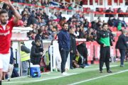 El Numancia de López Garai fue en Tarragona otra vez víctima de sus errores al principio y al final al encajar sendos goles.-Área 11