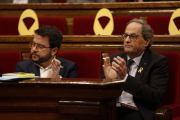 Pere Aragonès y Quim Torra, en el Parlament.-ALBERT BERTRAN