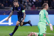 Icardi celebra el gol que marcó al Barça en San Siro, en noviembre del 2018.-EL PERIÓDICO