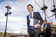 Jeroen Dijsselbloem, presidente del Eurogrupo, ayer en Ámsterdam.-AFP / JERRY LAMPEN