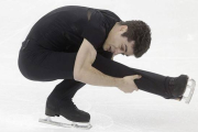 El patinador Javier Fernández, en un momento del programa corto, durante el Mundial de Shanghái.-Foto:   EFE / TATYANA ZENKOVICH