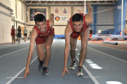 Hugo e Ignacio de Miguel Ramos durante un entrenamiento en las pistas de atletismo del Caep Soria.-Valentín Guisande