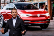 Herbert Diess, CEO del Grupo Volkswagen.-DENIS BALIBOUSE