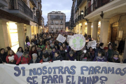 Más de 2.000 personas acudieron a la manifestación por el Día de la Mujer-Luis Ángel Tejedor