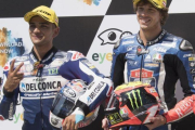 Jorge Martin (Honda) y Marco Bezzecchi (KTM), en Spielberg (Austria).-GETTY / MIRCO LAZZARI