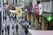 Ornamentos del mercado medieval, ayer.-Valentín Guisande