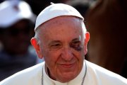 El Papa a su llegada a la audiencia general de este miércoles en la Plaza de San Pedro-REUTERS / STEFANO RELLANDINI