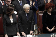 Mattarella, junto a la presidenta de la Cámara Baja, Laura Boldini.-/ EFE / GIUSEPPE LAMI