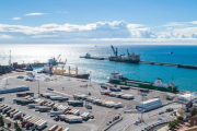 El puerto de Motril.-