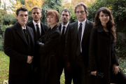 El reparto principal de la serie 'Crossing Lines'.-Dusan Martincek