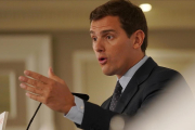 Albert Rivera, durante un desayuno informativo.-JOSÉ LUIS ROCA
