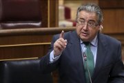 El ministro del Interior, Juan Ignacio Zoido, en una intervención en el Congreso-EL PERIÓDICO