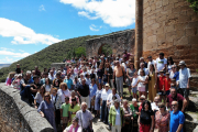 Asistentes al encuentro quinquenal de la familia Lucas-Delso en Valdegeña.